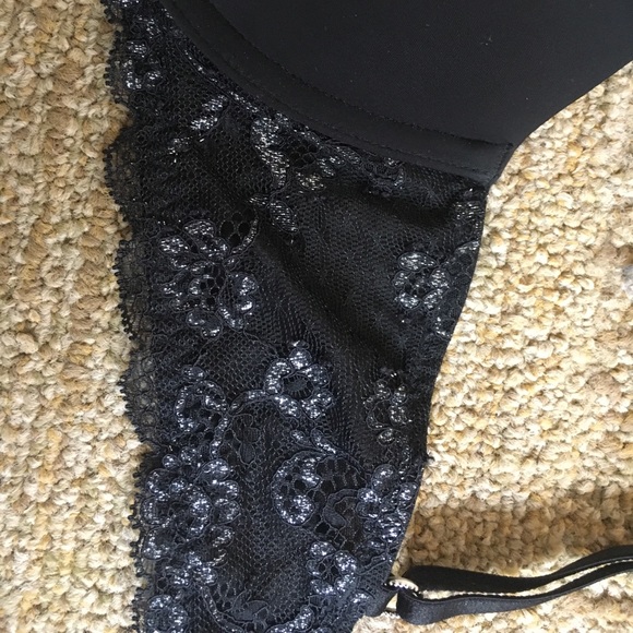 VICTORIA’S SECRET PADDED DEMI BRA - Picture 3 of 3